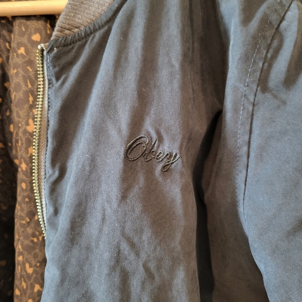 Obey reversible bomber jacket leapord print chest logo - Picture 5 of 8